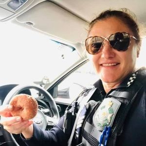 Meet your Posher, Hedy